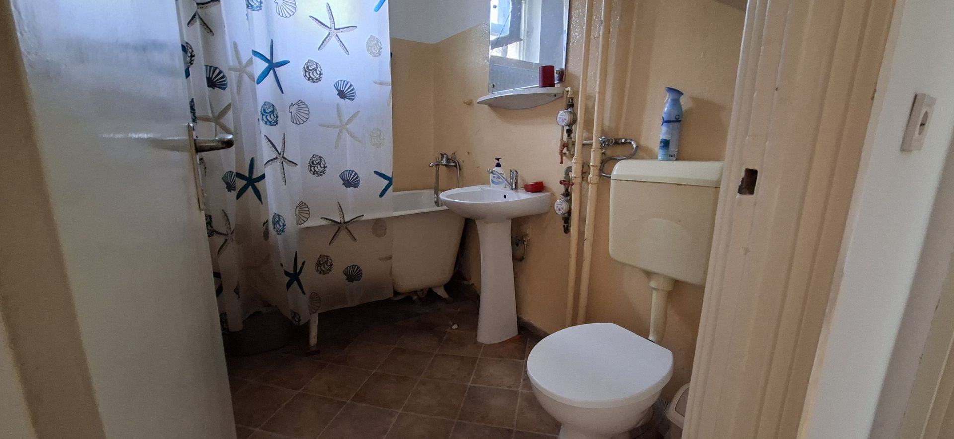 Apartament cu 3 camere - Centru - Poză 16