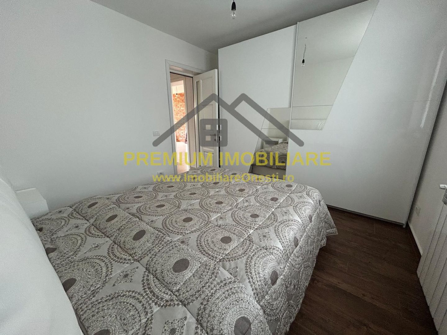 Apartament 3 camere de vanzare - Poză 10
