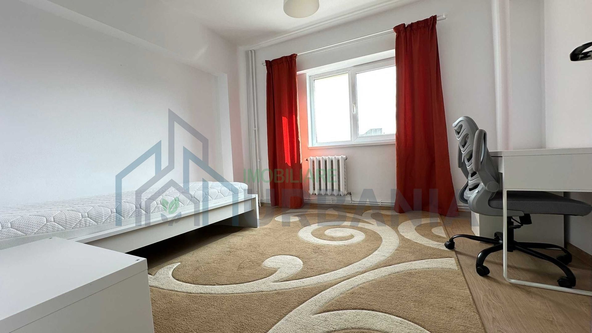 Apartament 3 camere situat in zona Palas/Hala Centrala - A. Panu - Poză 2