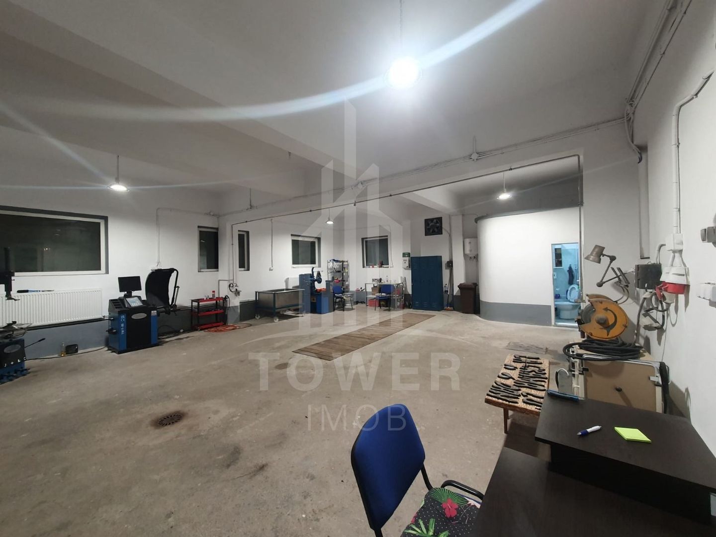 Spatiu industrial -hala (100 mp)- cu birou si baie (zona Garii) - Poză 5