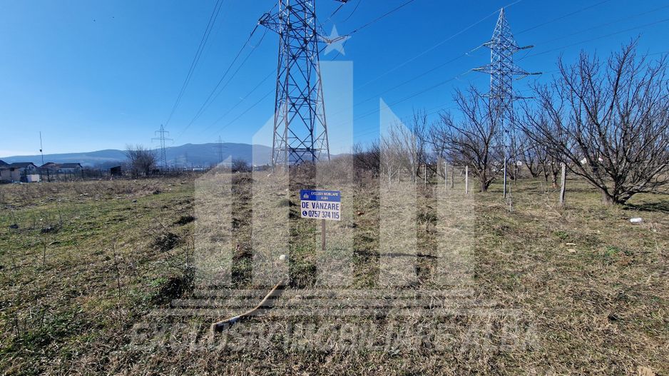 Teren intravilan | De vanzare | 3735 mp | 18 ml deschidere | Arex - Poză 3