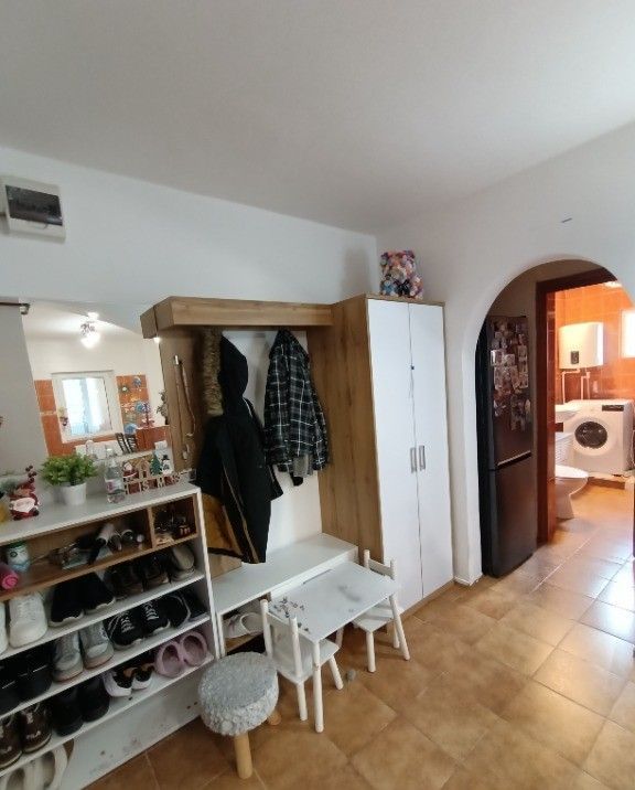 APARTAMENT MODERN MOBILAT & UTILAT BLOC 1982 ETAJ 2/4 GORJULUI METROU - Poză 5