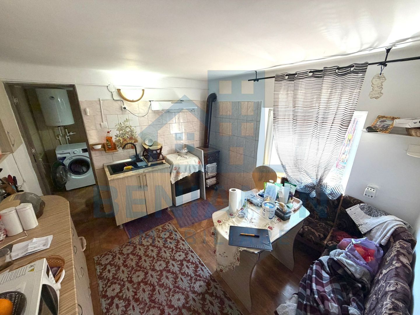 Casa pe parter in cartierul Romanesti - Poză 2