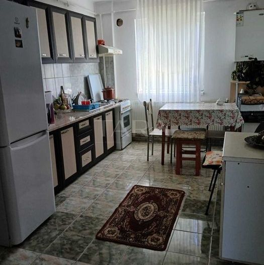 Apartament cu 3 camere, zona Bogdan Vodă - Poză 4