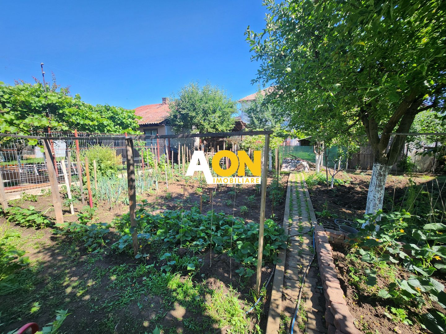 De vanzare casa 5 camere, 655mp teren, zona Cetate - Poză 17
