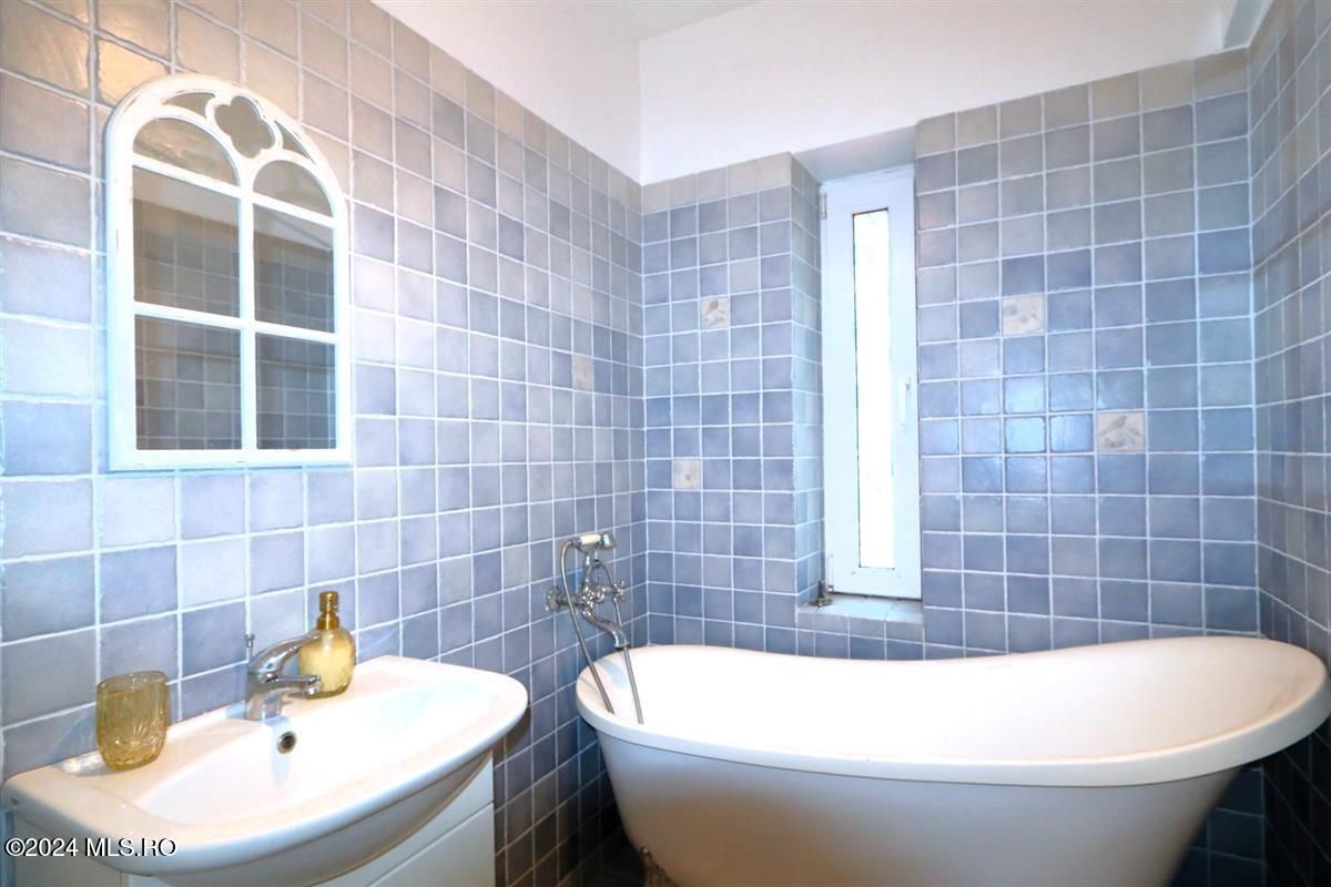 Cumpana - Del Sole, Str. Padova 4, vila P+M, teren pe colt de 397 mp! - Poză 49