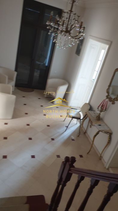 Casă de vânzare – Zona Moșilor- Renovată și consolidată recent | CURTE - Poză 3