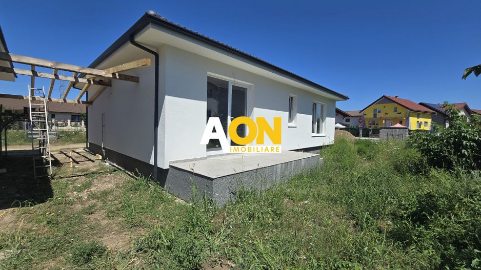 Casă Individuală de Închiriat, 4 Camere, Prima Închiriere, Ampoi 3 - Poză 1