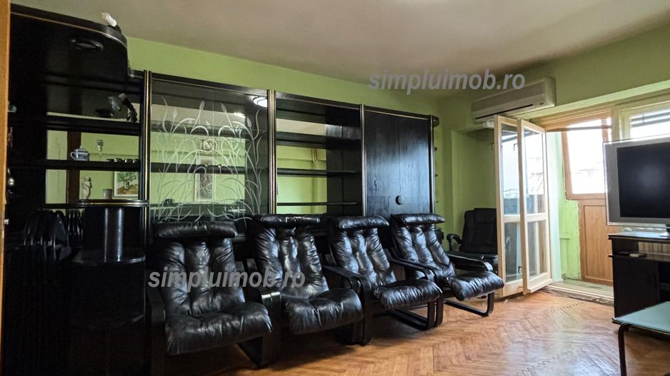 Unirii Decebal 3 camere decomandat 80 mp - Poză 1