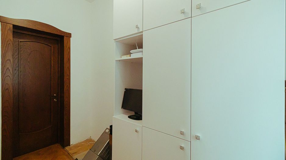 Ultracentral, apartament in casa, pretabil locuit si/sau birouri - Poză 15