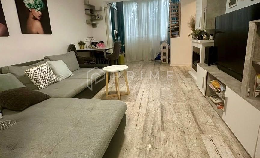 Apartament cu 3 camere complet renovat – zonă centrală, Târgu Mureș - Poză 2