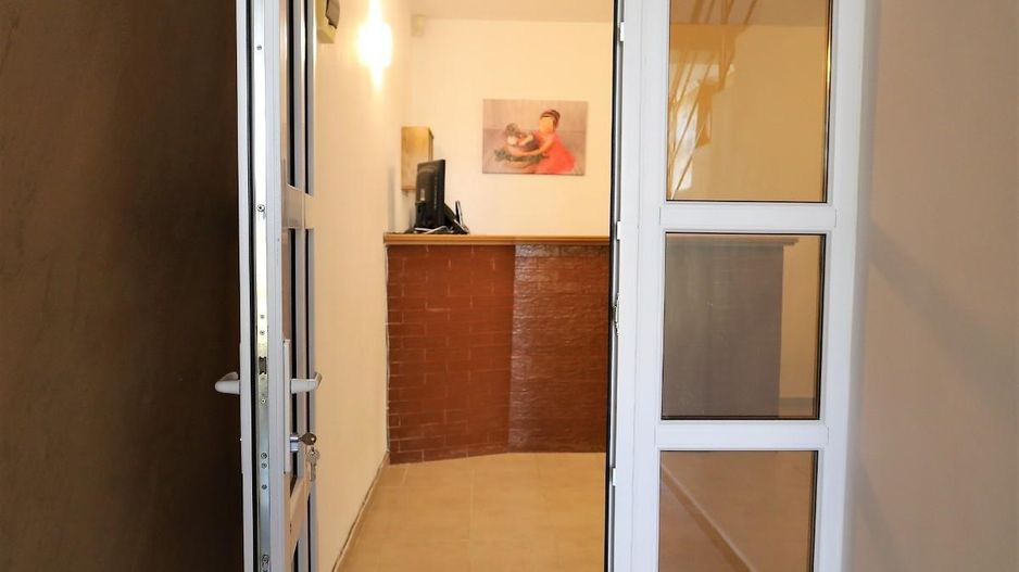Mamaia Nord - Langa Mare, pensiune la cheie, 11 camere, 9 bai! - Poză 45