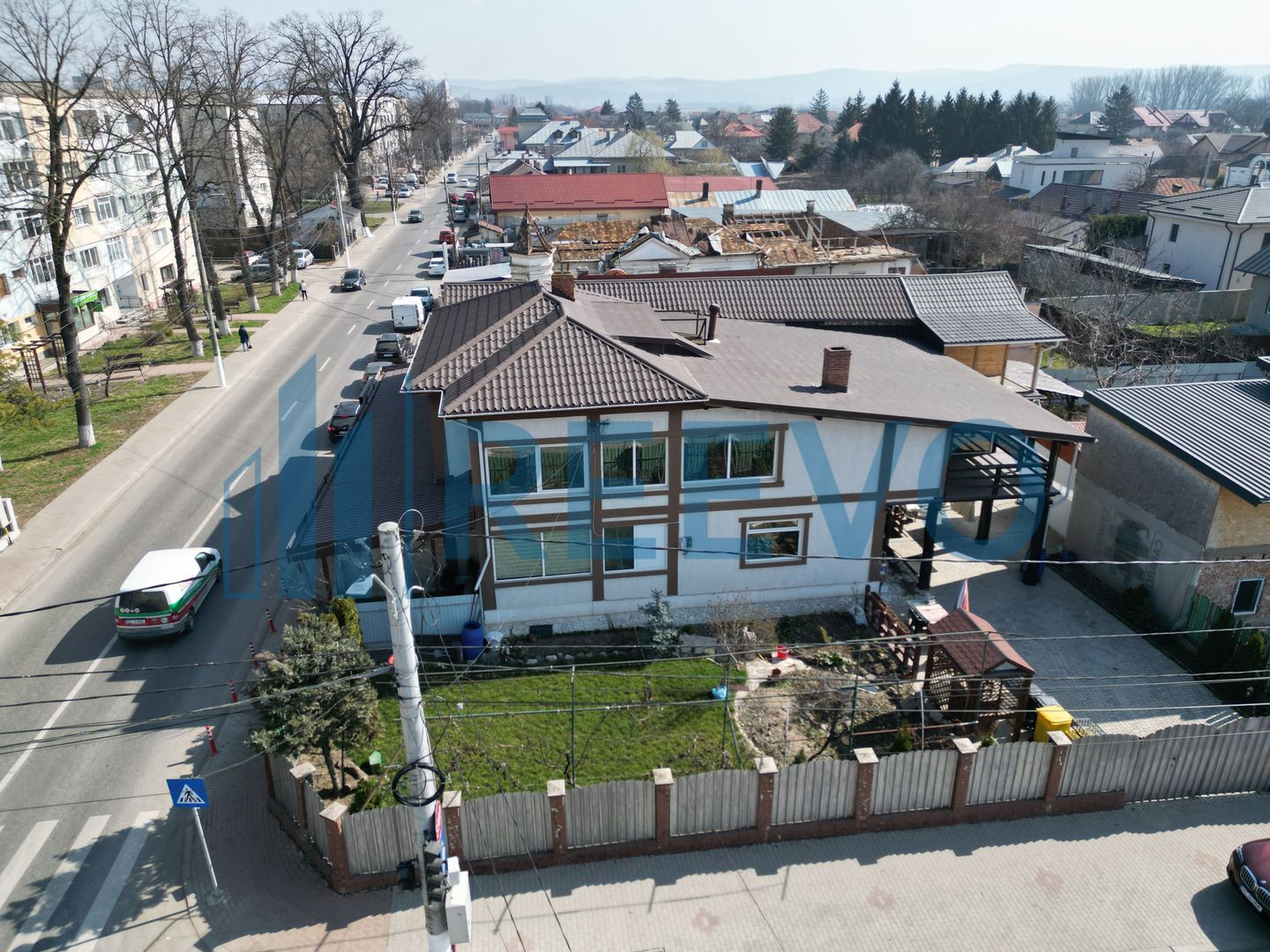 Clădire și teren pentru investiție, central Roman - Poză 75