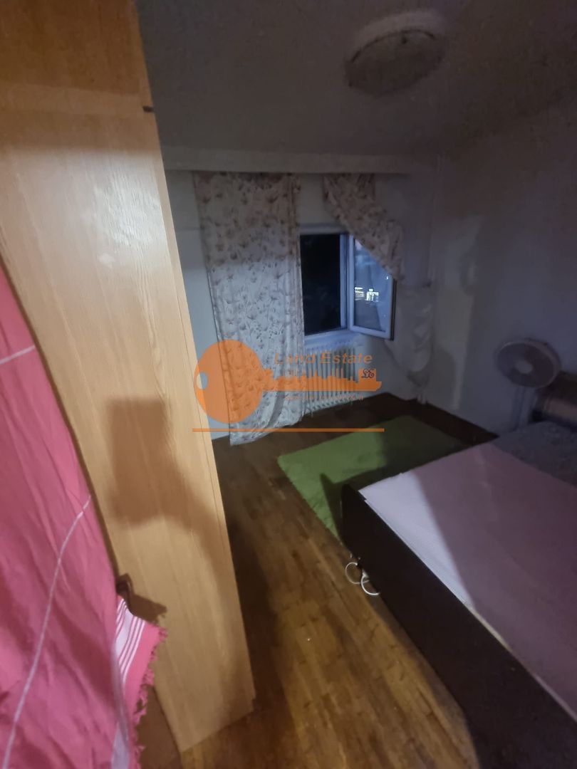 Apartament cu 3 camere in zona Crangasi - Poză 10
