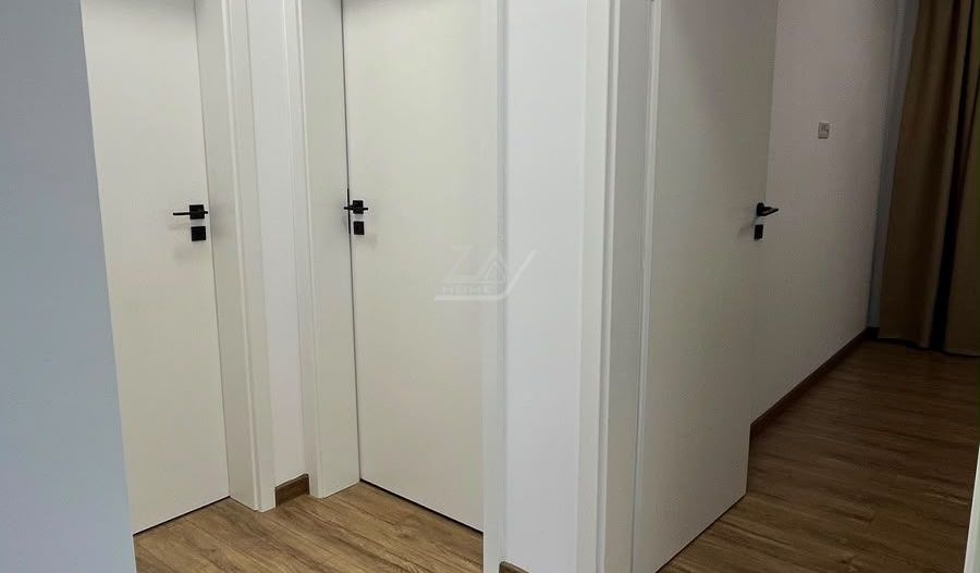 Apartament nou la asfalt.Mobilat si utilat complet. 2 locuri de parcare. - Poză 5