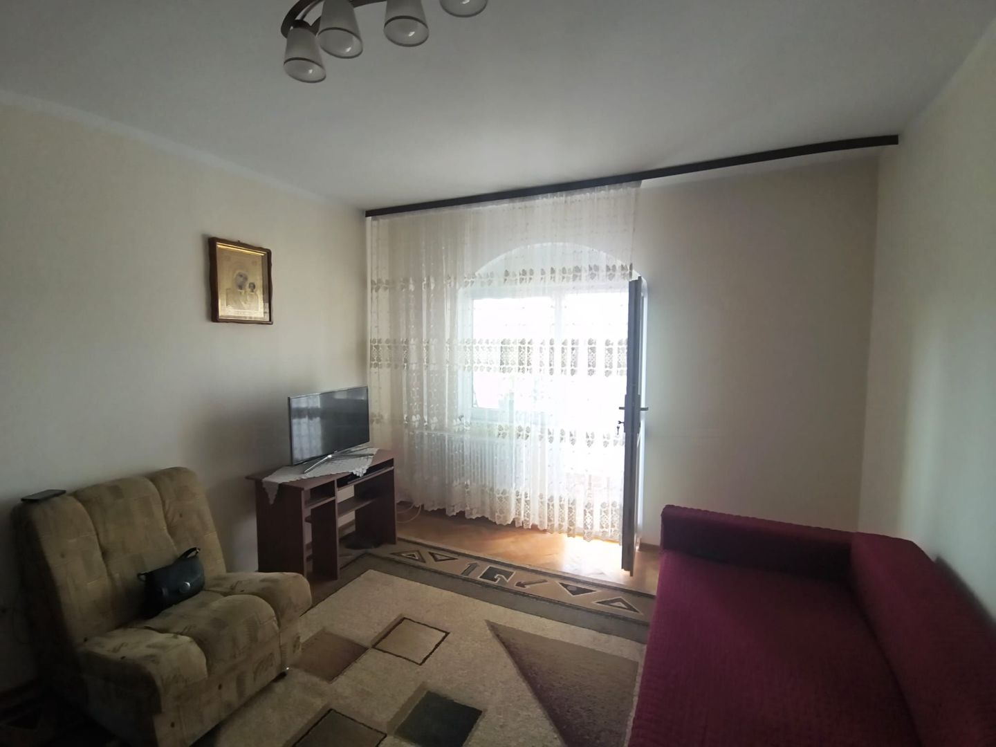 Apartament 2 camere de vanzare| Central, Suceava | Decomandat - Poză 3
