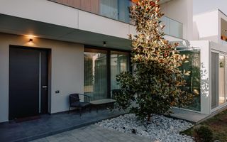 Vilă individuală cu design contemporan în Residence 5 Villas - Poză 10