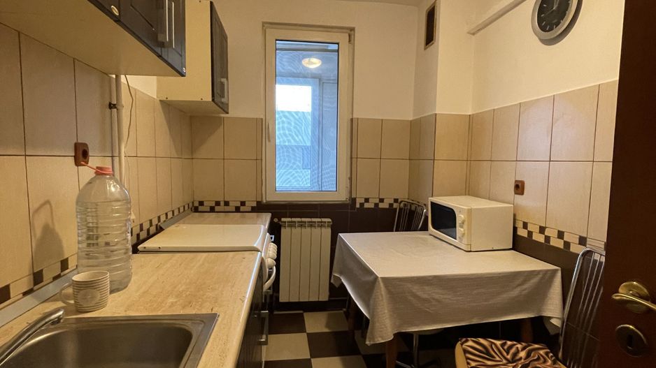 Apartament 3 camere, zona foarte buna. - Poză 4