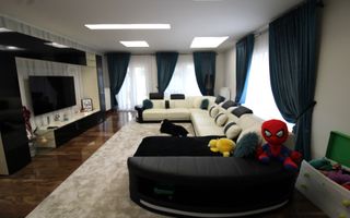 Sat Giroc, ideal pentru diverse afaceri sau pentru locuit. - Poză 1