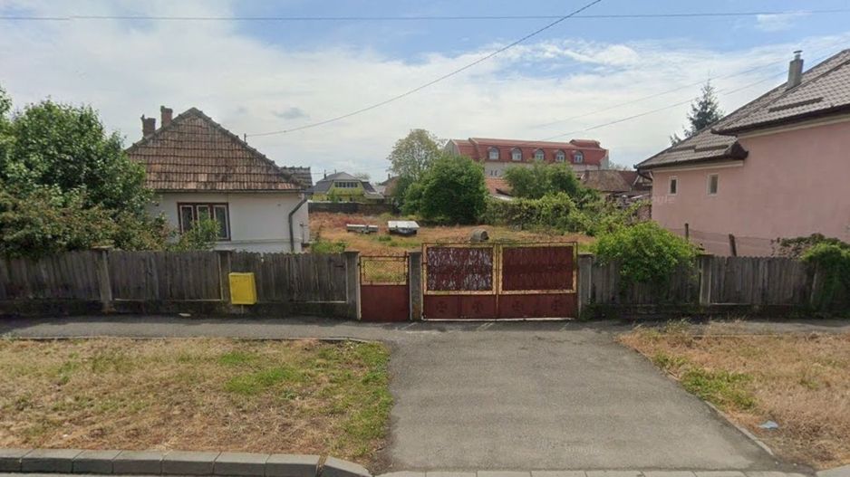 Casa pretabila pentru birouri/afaceri in Ludus - Poză 2