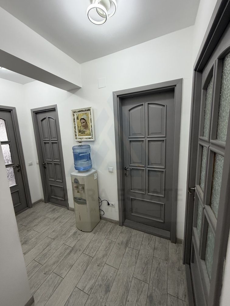 Apartament 3 camere 78 mp utili 3 balcoane 2 bai boxă  zona Terezian - Poză 5