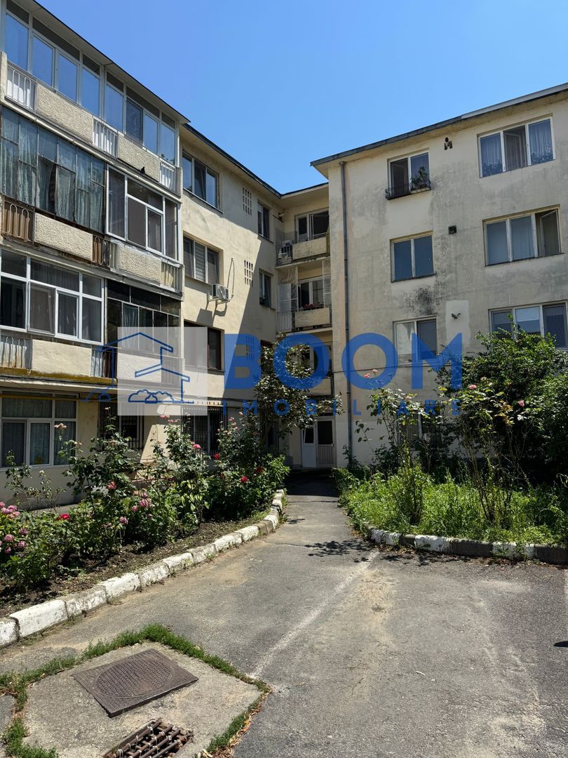Apartament 3 Camere | Zona Ultracentrala | Etaj 1 - De RENOVAT - Poză 1