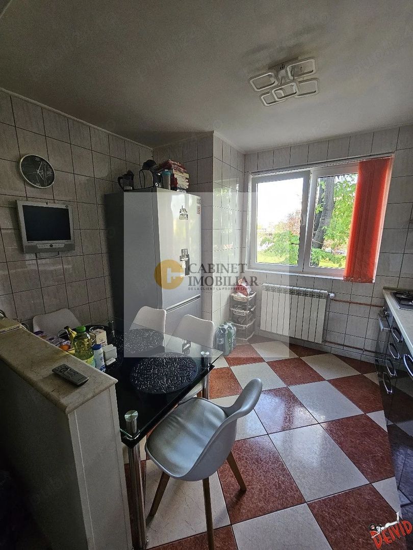 3 Camere - 60MP | Decomandat | 1/4 | Credit | Crangasi - Poză 4