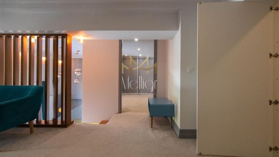 ?** Apartament superb pe doua niveluri Ultrafinisat Semicentral ** - Poză 26