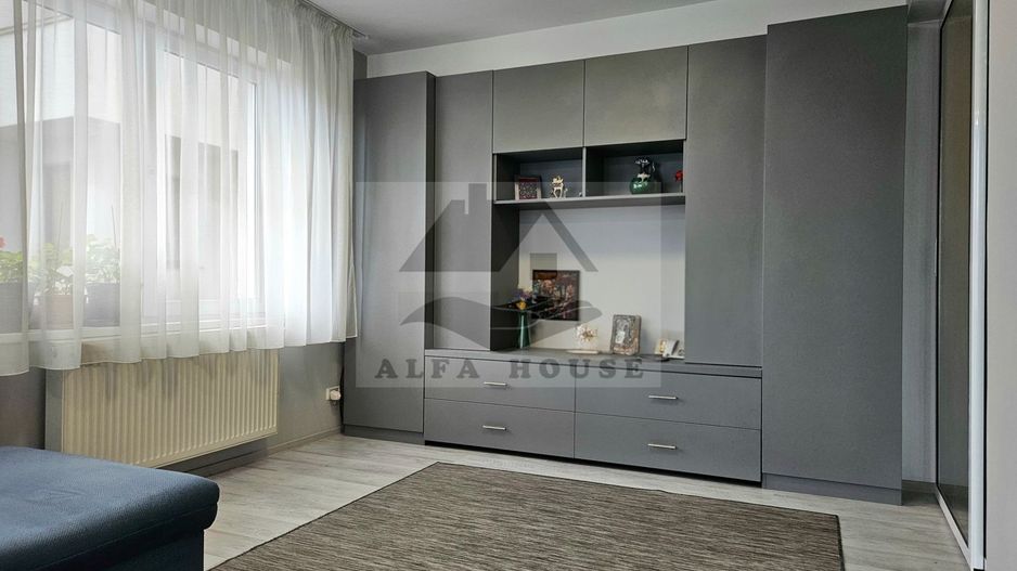Oportunitate - Apartament cu trei camere in vila, zona Tractorul 70 mp - Poză 8