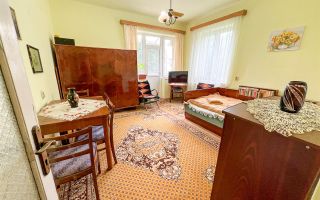 Decomandat, spatios, etaj 1, cadru cu verdele naturii, Zarnesti, Brasov - Poză 1