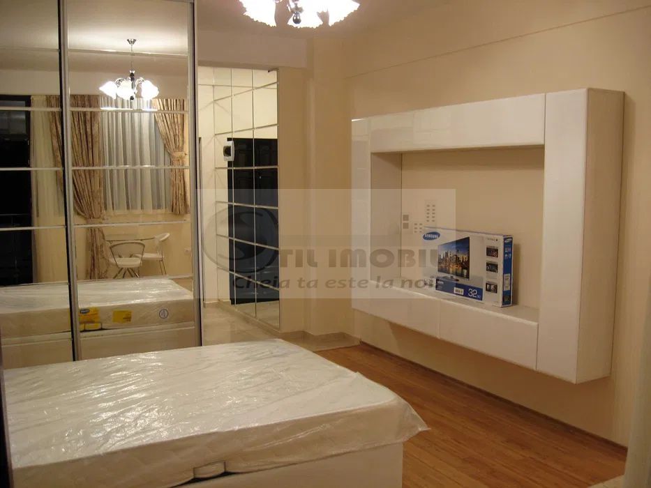 Apartament 1 camera EXCLUSIVE RESIDENCE 445 euro - Poză 1