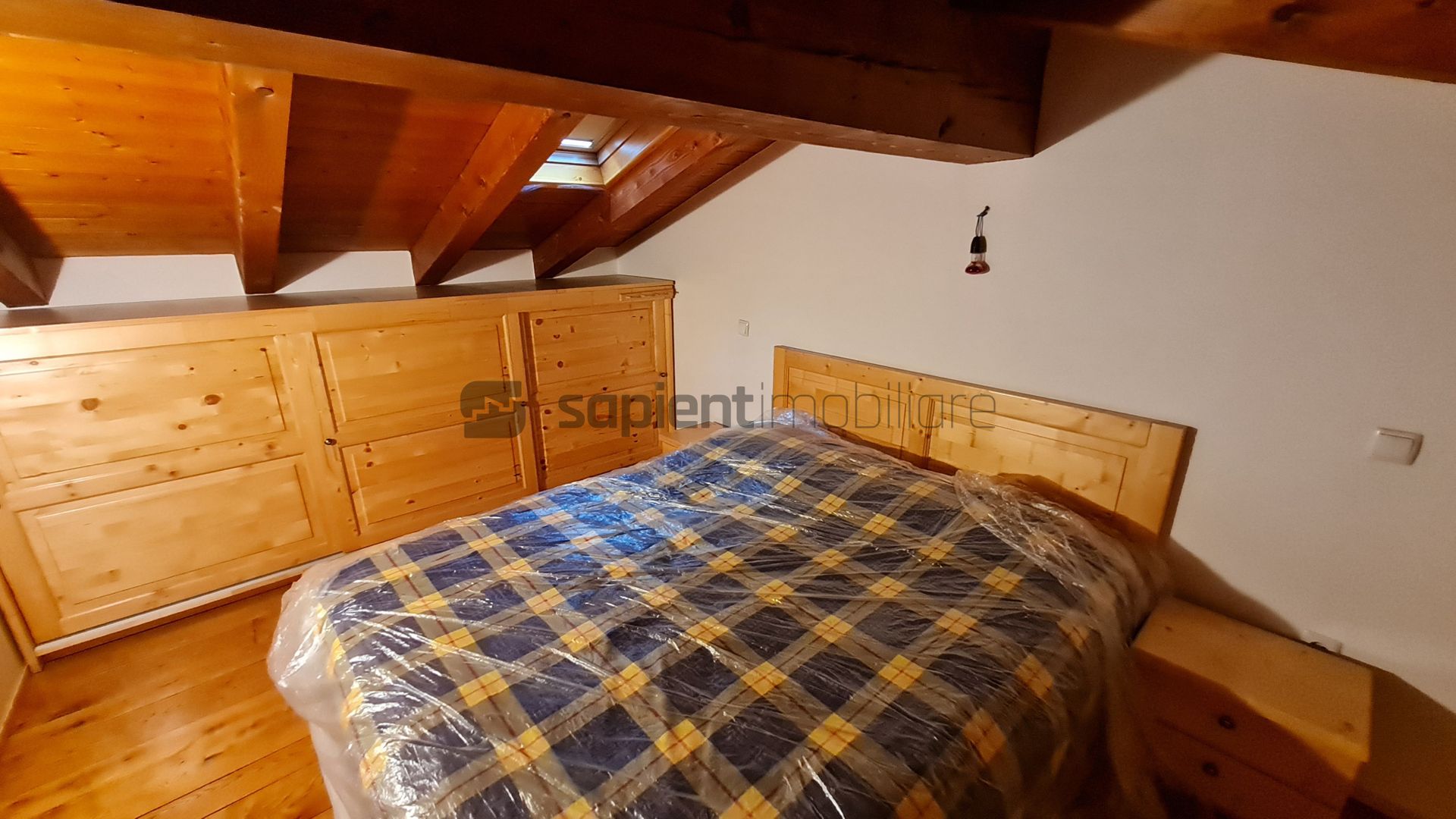 SAPIENT IMOBILIARE / Apartament deosebit - str. Cuza Vodă - Poză 16