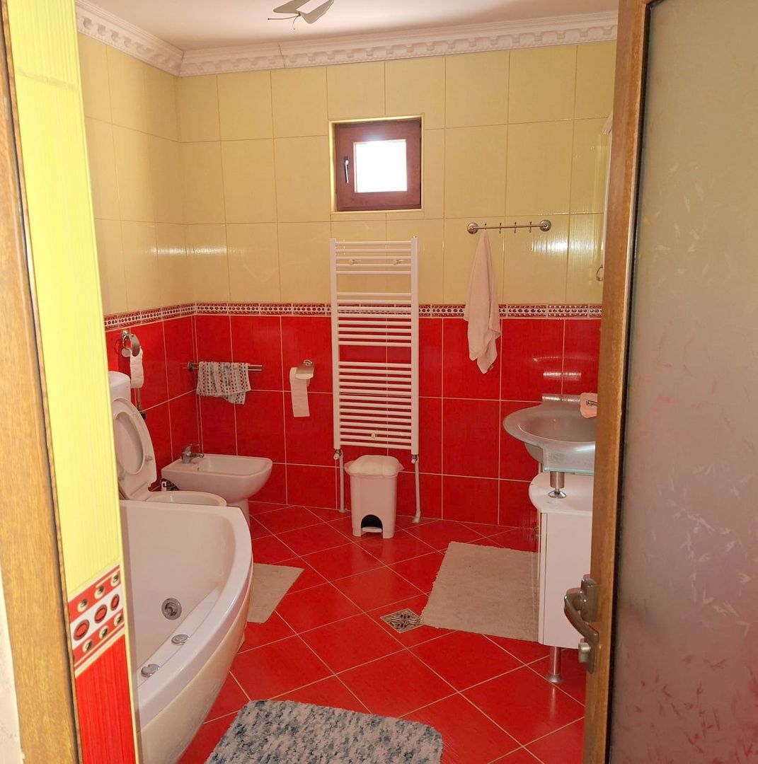 Pensiune de vânzare  – Galați | Bariera Traian | 14 camere - Poză 19