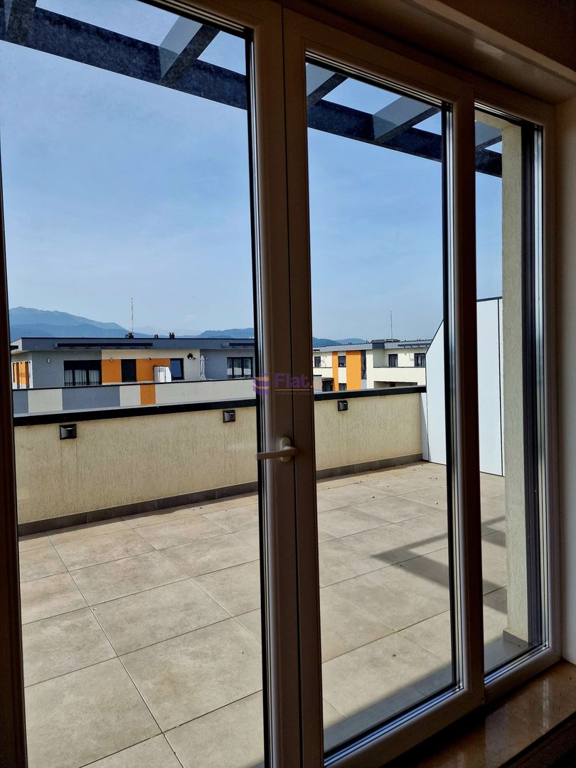 Comision 0 Penthouse 3 Camere 104 mp.  Terasa 43 mp. Tractorul - Poză 21