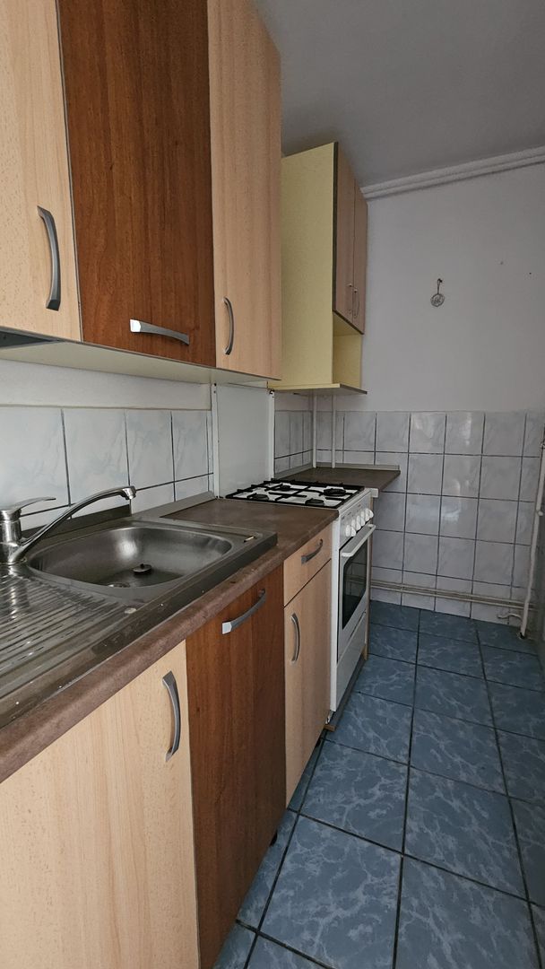 Spitalul Judetean-Zizinului garsoniera in bloc apartamente - Poză 11