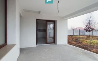 Vilă la sol cu open space și 3 dormitoare la alb - Poză 23