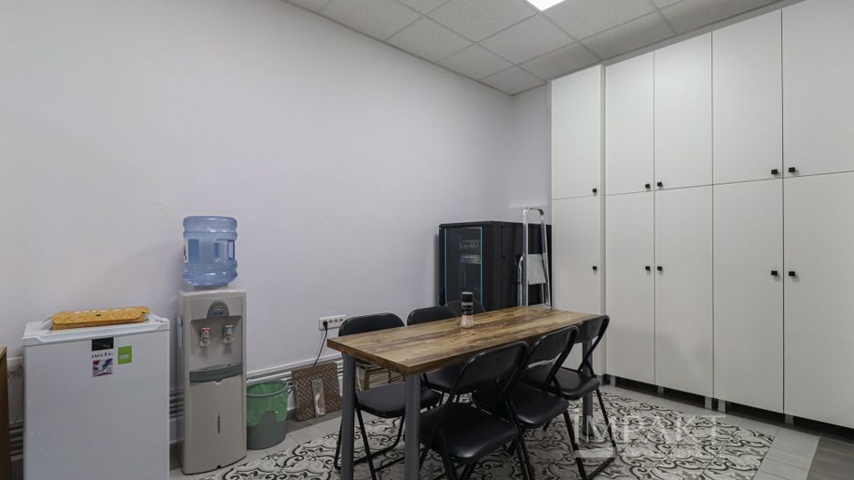 Apartament amenajat si utilizat ca si spatiu de birou aproape de Tribunal! - Poză 10