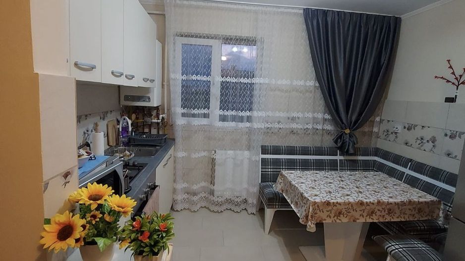 Vand apartament decomandat cu 2 camere - Poză 5