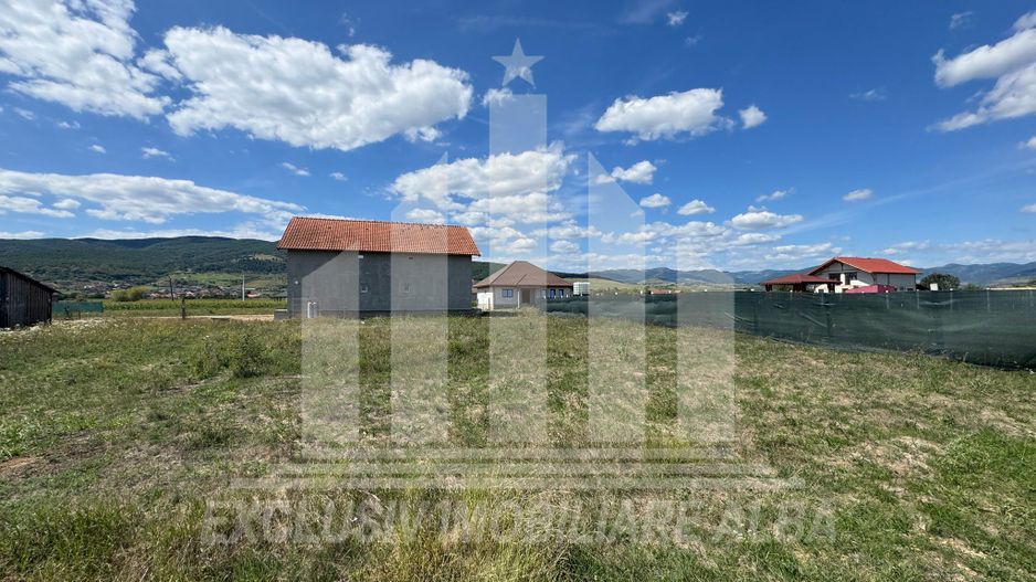 Teren intravilan | 435 mp | 15 ml deschidere | Micesti - Poză 2