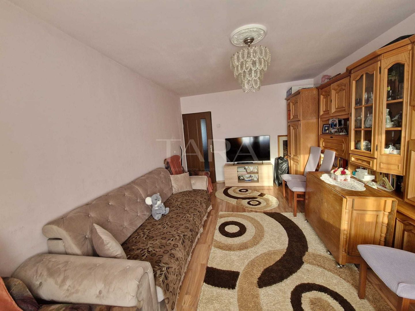Apartament 2 camere Între Lacuri, mobilat, parcare, zonă excelentă. - Poză 2