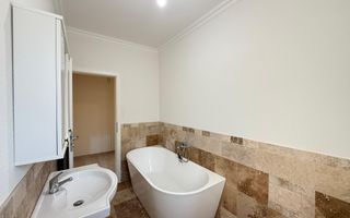 Bucatarie inchisa. Finalizat. Asfalt - Poză 6