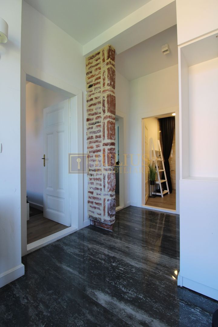 Semicentral, 2 camere, centrala proprie. - Poză 7