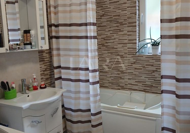 Apartament 2 camere, balcon 6 mp, garaj privat cu acces din apartament - Poză 5
