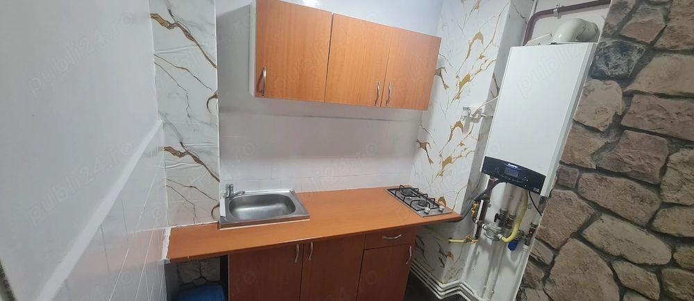 Camera camin- Valea Rosie - Poză 5