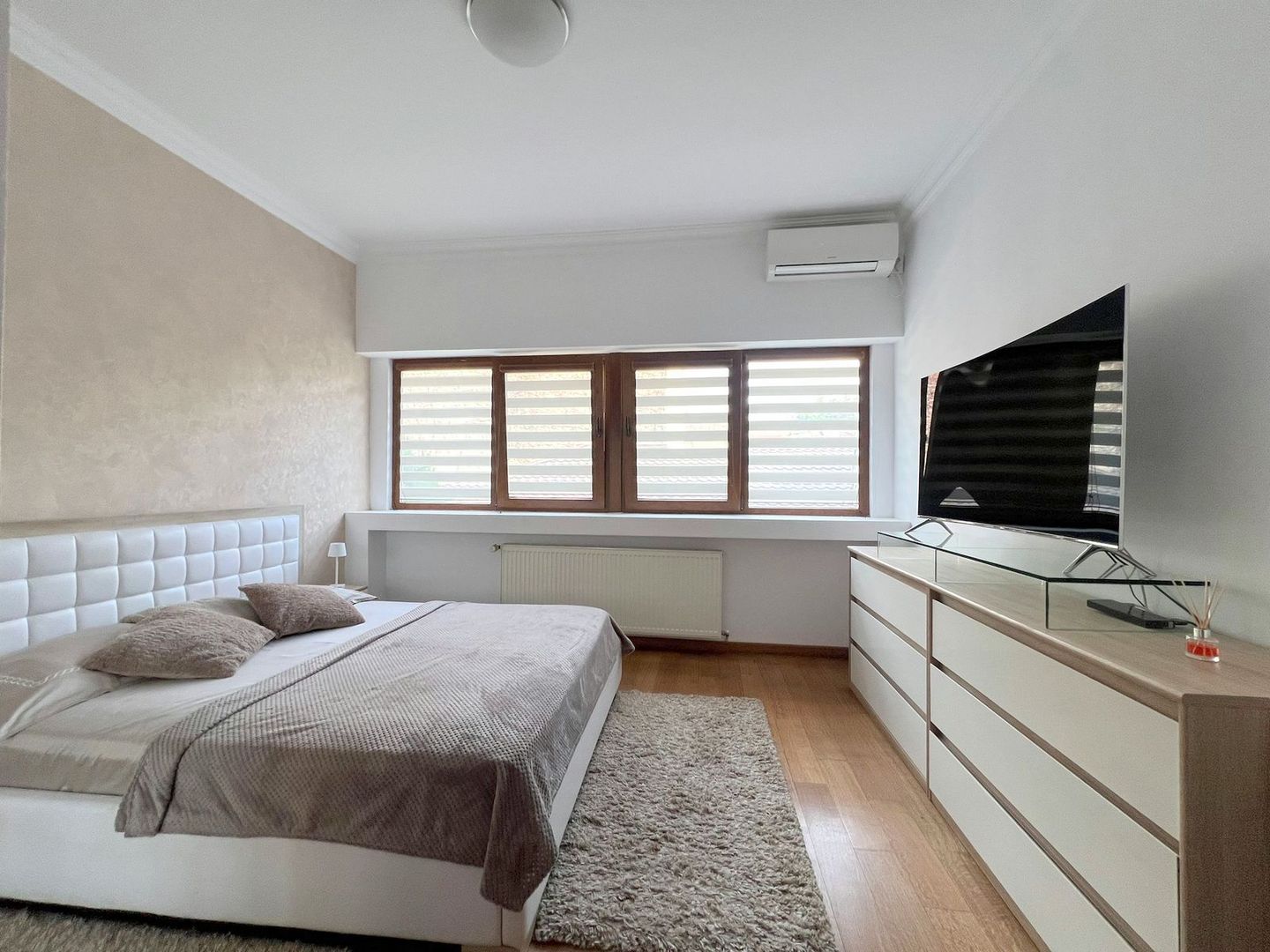 140mp etaj 1 Victoriei-Alexandru Ioan Cuza - Ultracentral - Poză 6