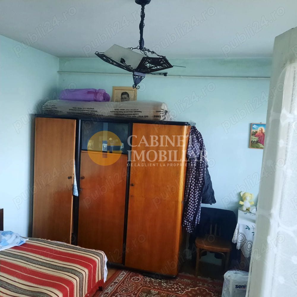 2 CAMERE - PODU ROS - NECESITA RENOVARE - Poză 3