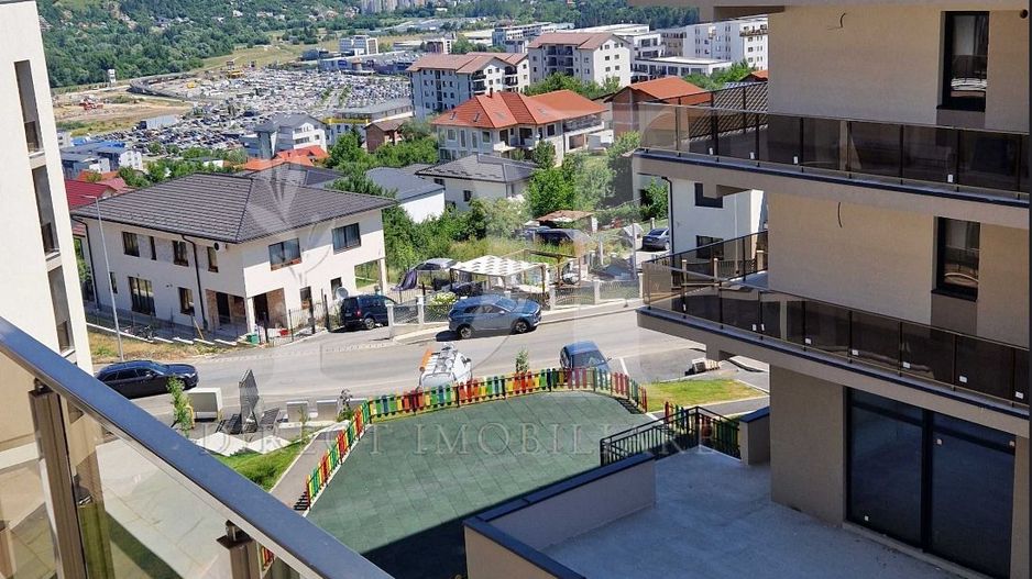 Apartament ultramodern / etaj intermediar / Zona Vivo - Poză 11