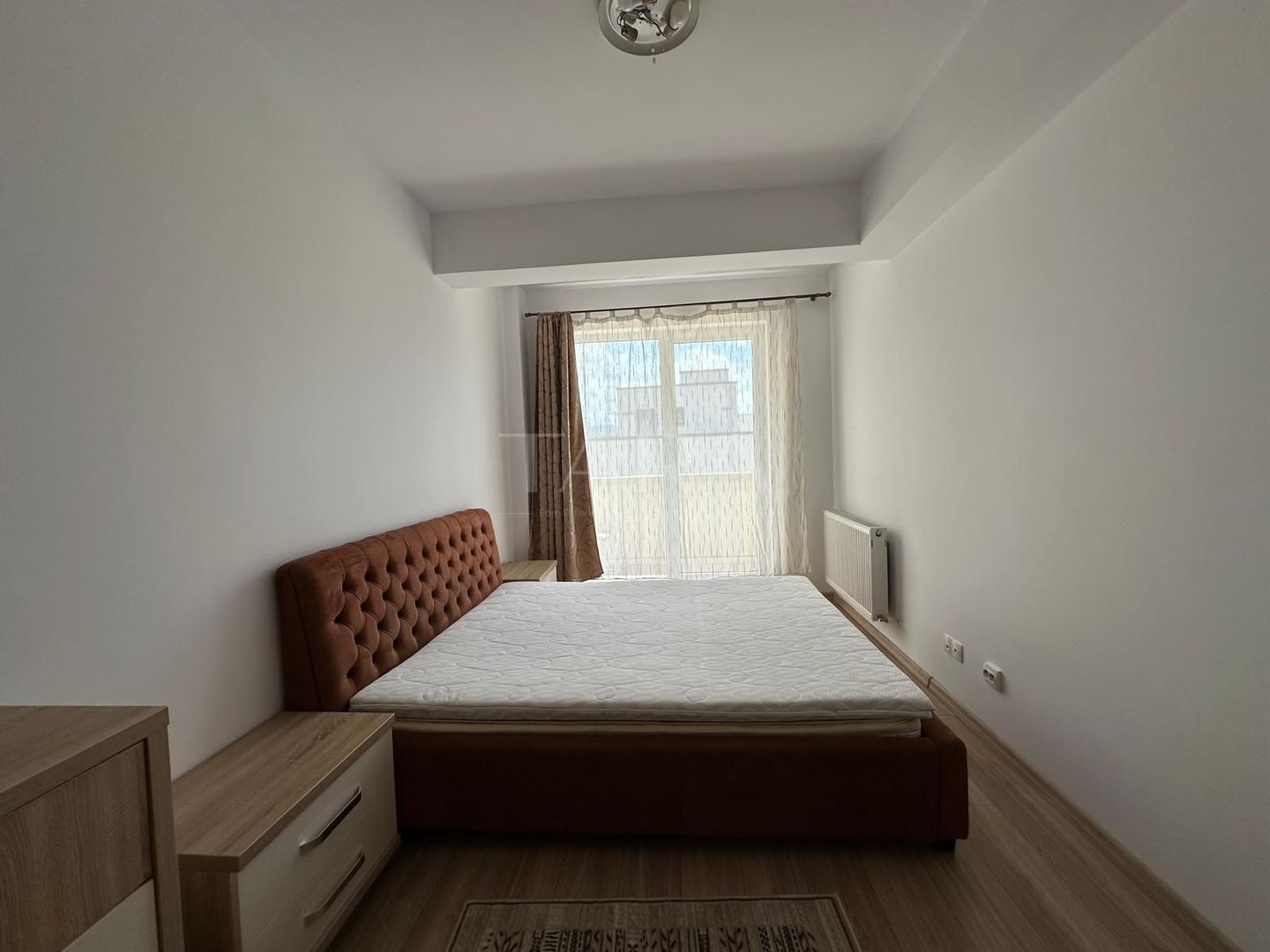 Apartament cu 2 camere de închiriat în zona Centrala - Poză 4