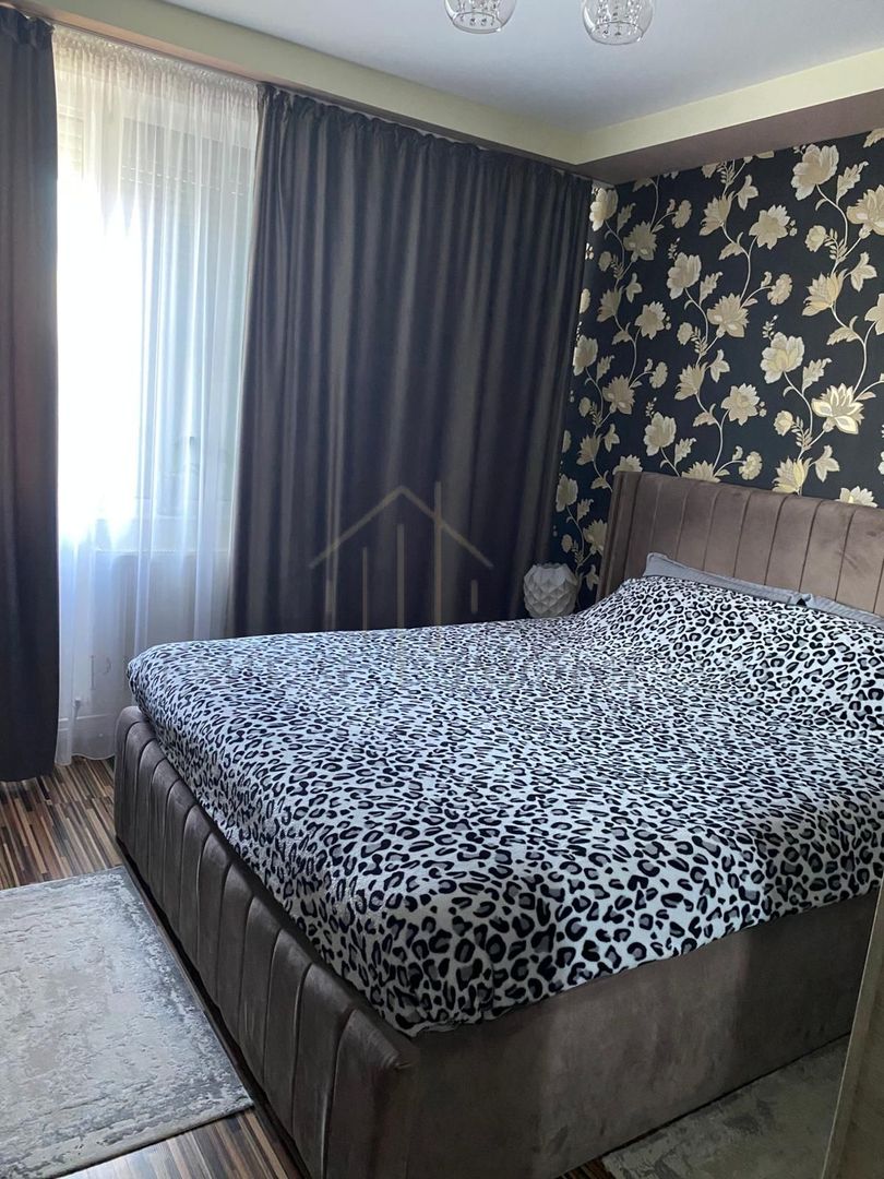 Apartament cu 2 camere renovat Zona Ultracentrala - Poză 3