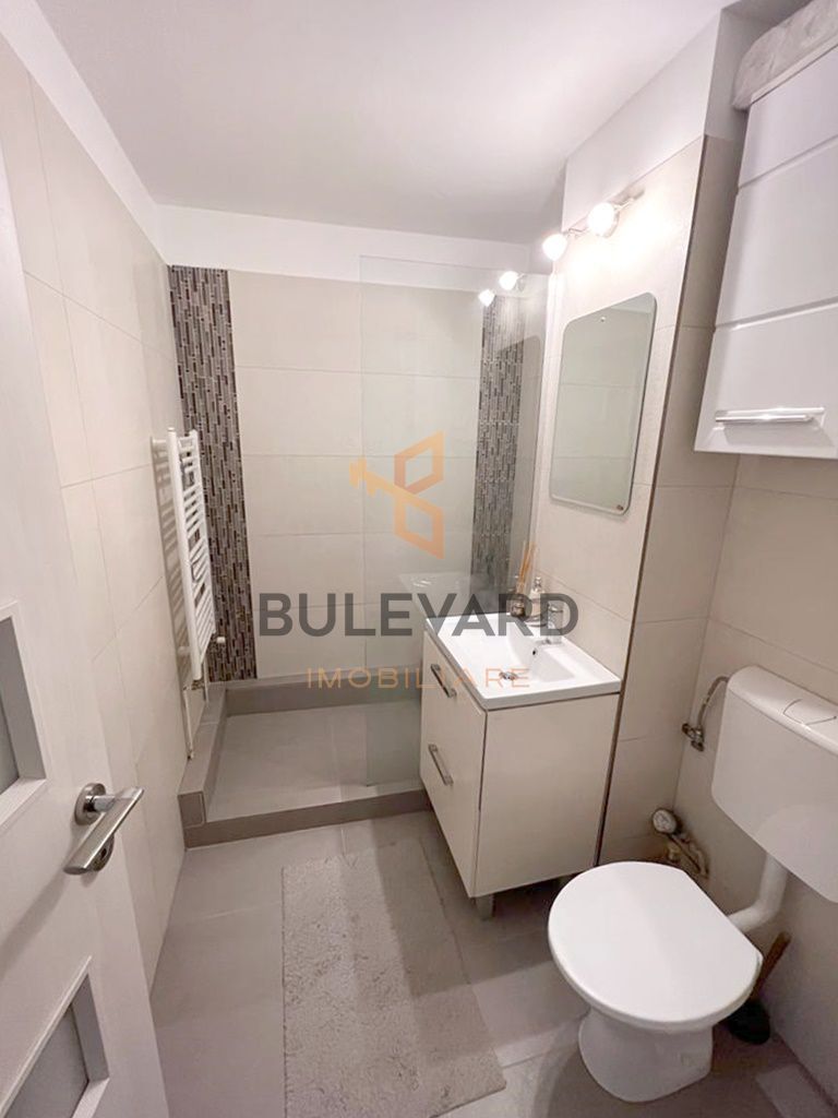 Apartament cu 3 camere decomandate, zona strazii Alexandru Vlahuta! - Poză 10